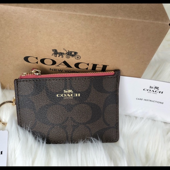 Coach Handbags - Last one🔥 Coach key chain wallet